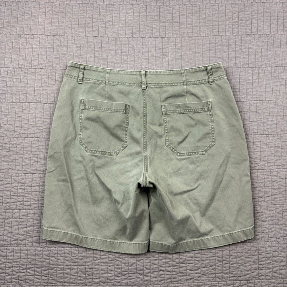 LL Bean Favorite Fit Olive Green Utility Short Women 10 Stretch Outdoors Granola - Picture 3 of 10